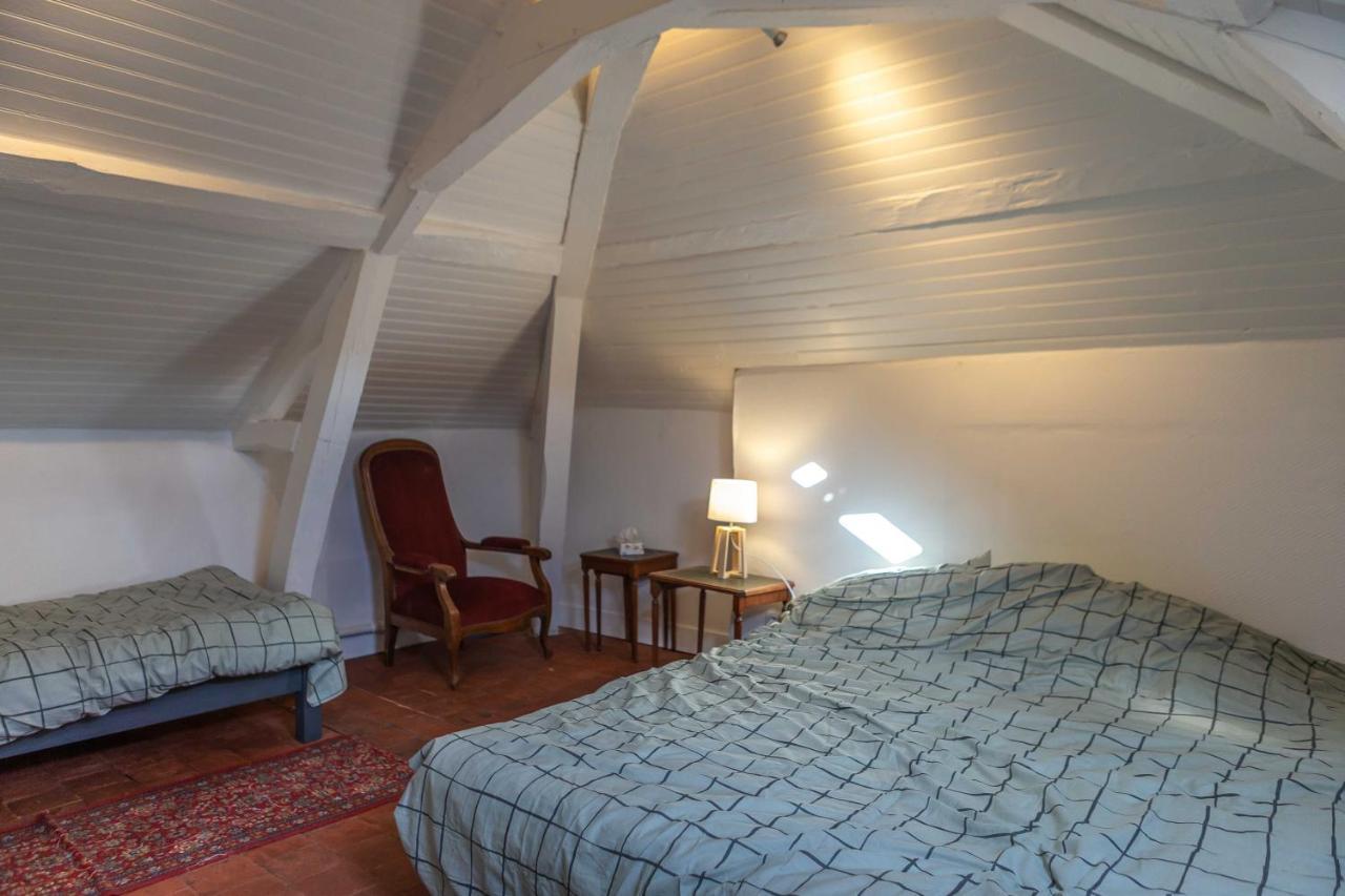 Chambre D'Hotes Les Jardins De Marie, Sci Charles III Bernay  Esterno foto