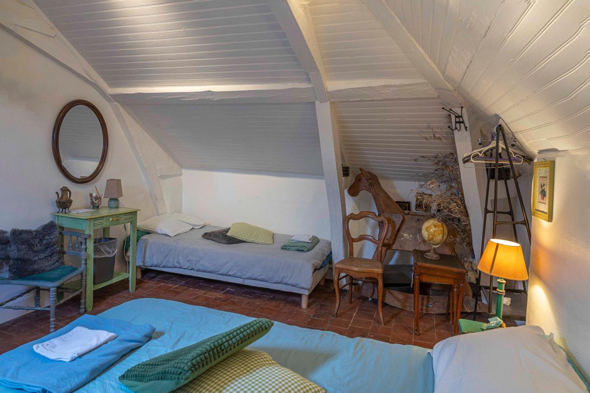 Chambre D'Hotes Les Jardins De Marie, Sci Charles III Bernay  Esterno foto